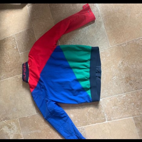 Zip up Tommy Hilfiger jacket. - Picture 2 of 2